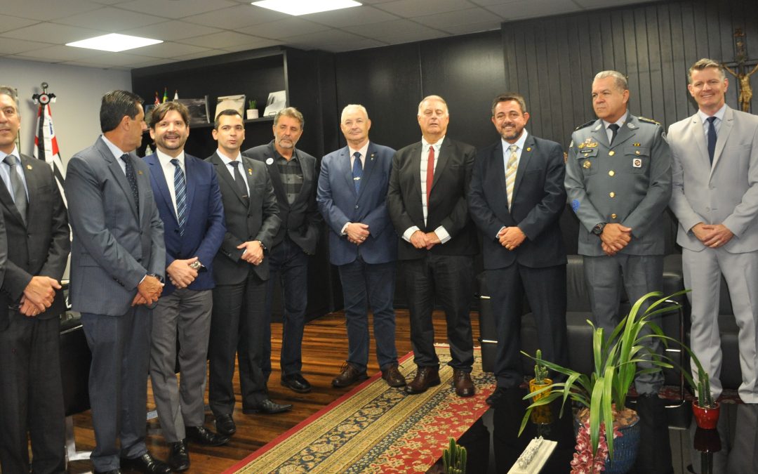 Sessão Solene em Homenagem aos Integrantes das Forças de Segurança Pública que atuam nos Poderes Constituídos do Estado de São Paulo